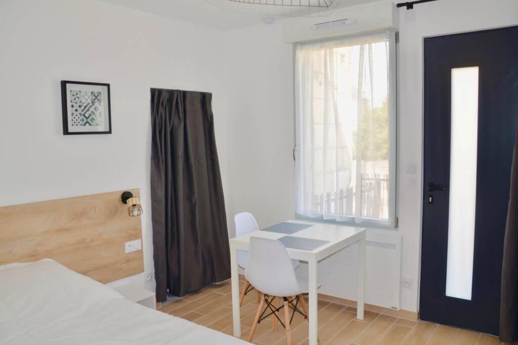 Superbe Studio Idealement Situe ! Avoine Dış mekan fotoğraf